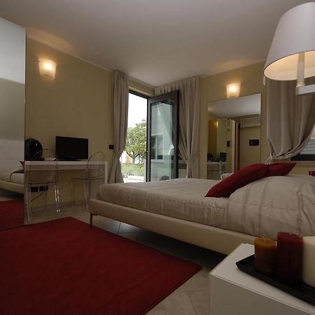 Relais Corte Bergamini Peschiera del Garda Ruang foto