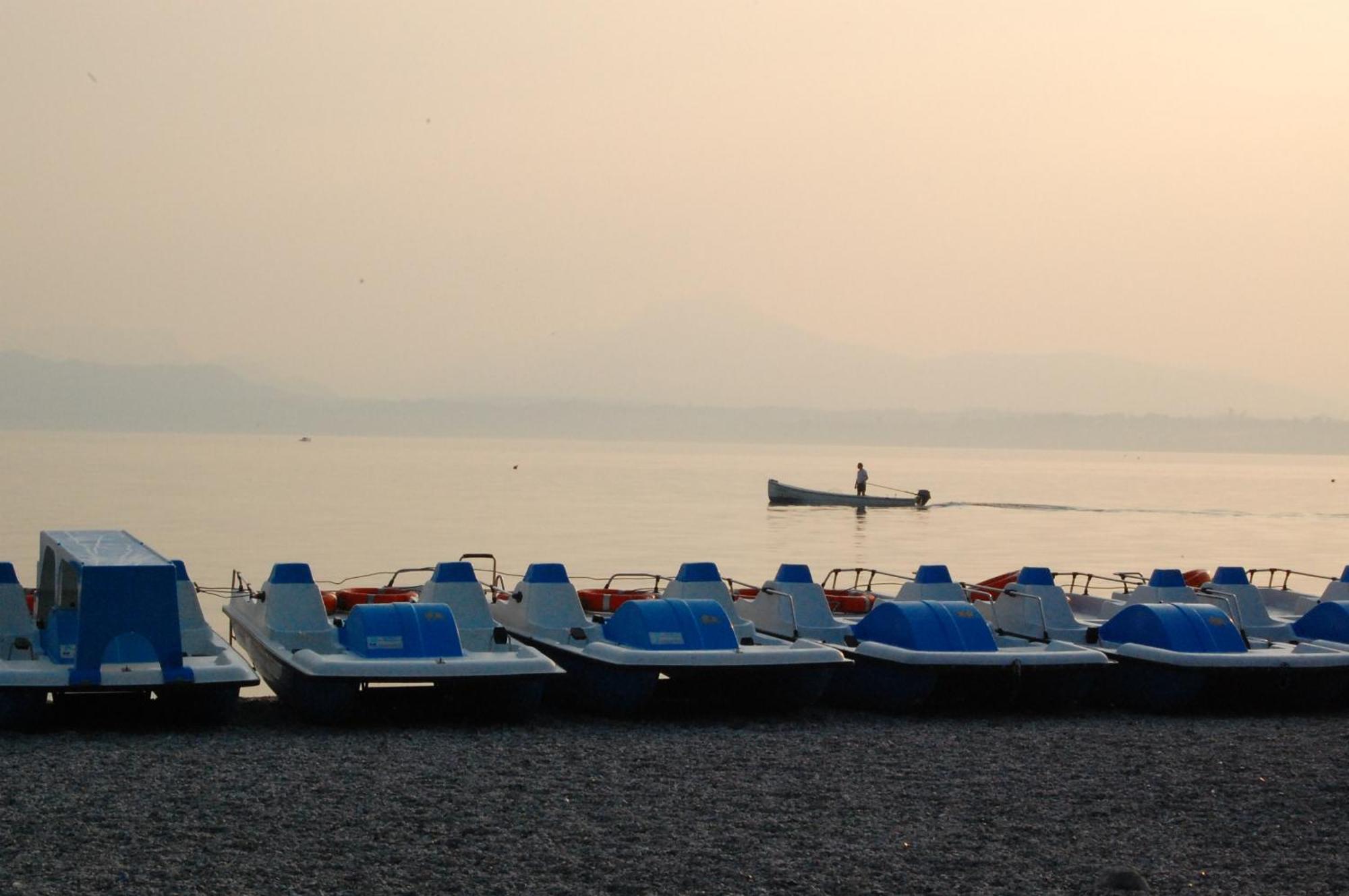 Relais Corte Bergamini Peschiera del Garda Bagian luar foto